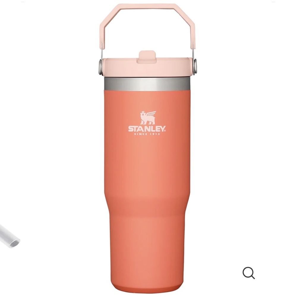 Stanley Iceflow Flip Straw Tumbler 30oz. Grapefruit